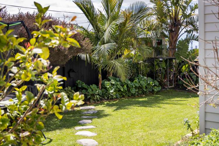 9 Seaview Terrace Mount Albert_25