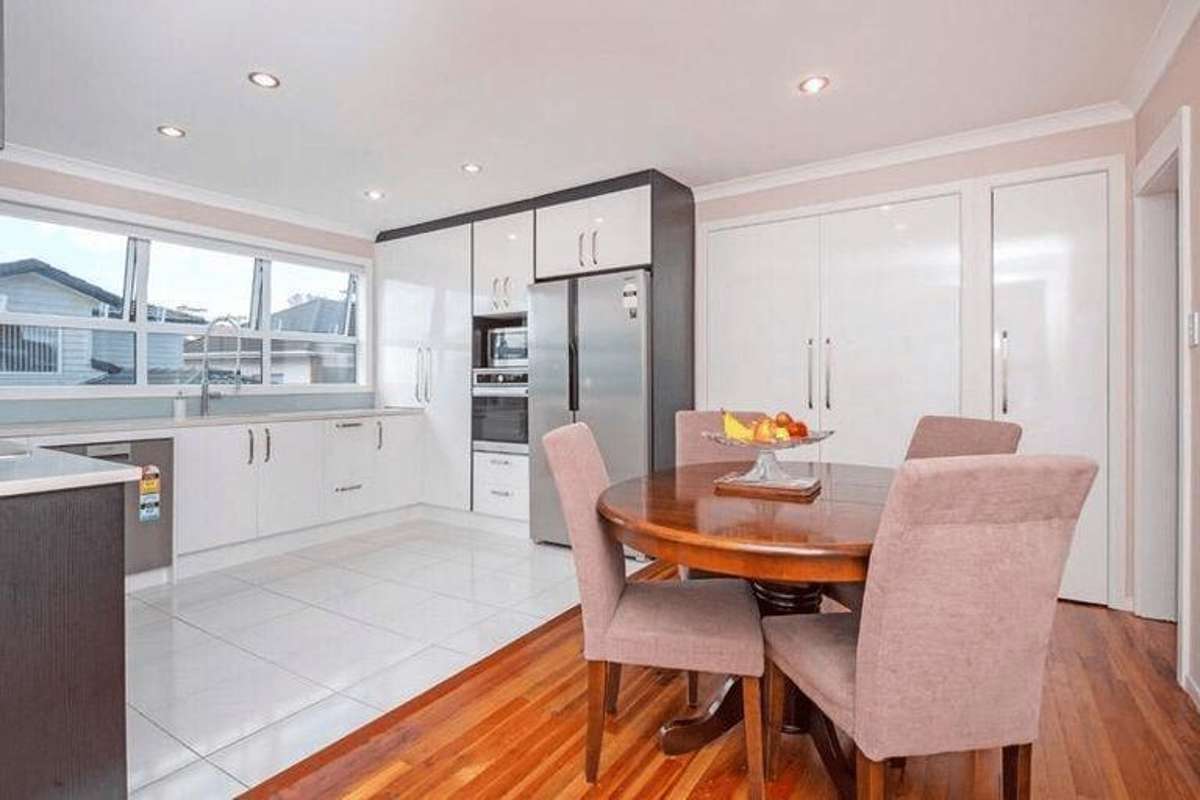 HUGE WFH POTENTIAL - UNIQUE 3  BEDROOM FAMILY HOME 5