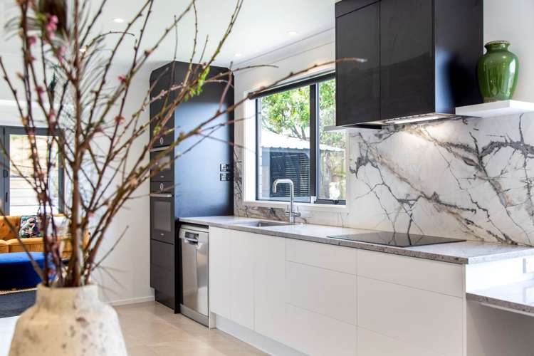 1/1 Pinewood Street Avondale_15