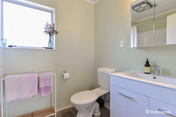 16 Churchill Crescent Featherston_11