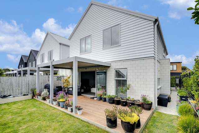 4 BR Townhouse - Freehold Title