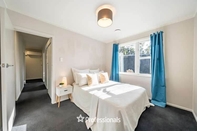 190 Dowse Drive Maungaraki_10