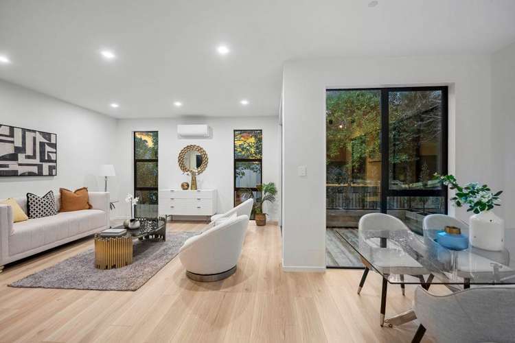 296d East Coast Road Forrest Hill_16