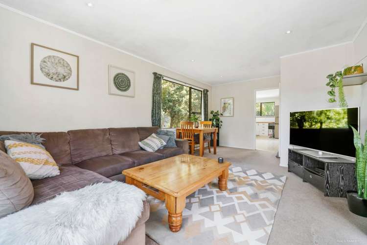 18 Beechdale Crescent Pakuranga Heights_18