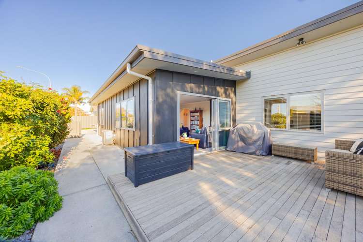 910 Oliphant Road Raureka_22