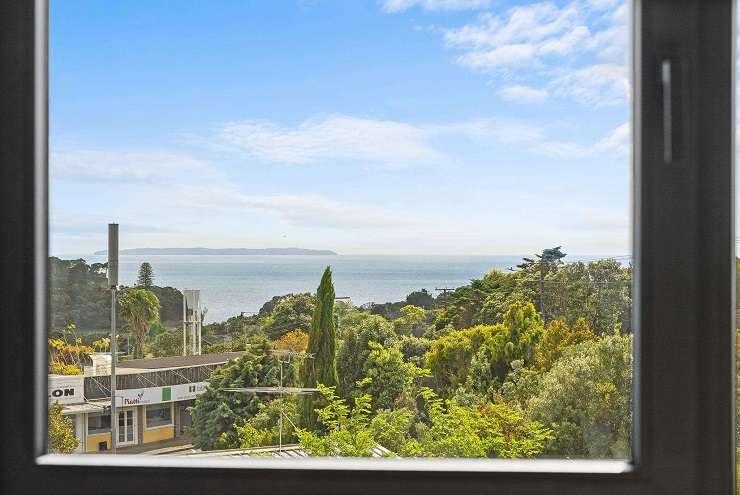 850B Beach Road, in Browns Bay, Auckland, was supposed to appear in The Block NZ. Photo / Supplied