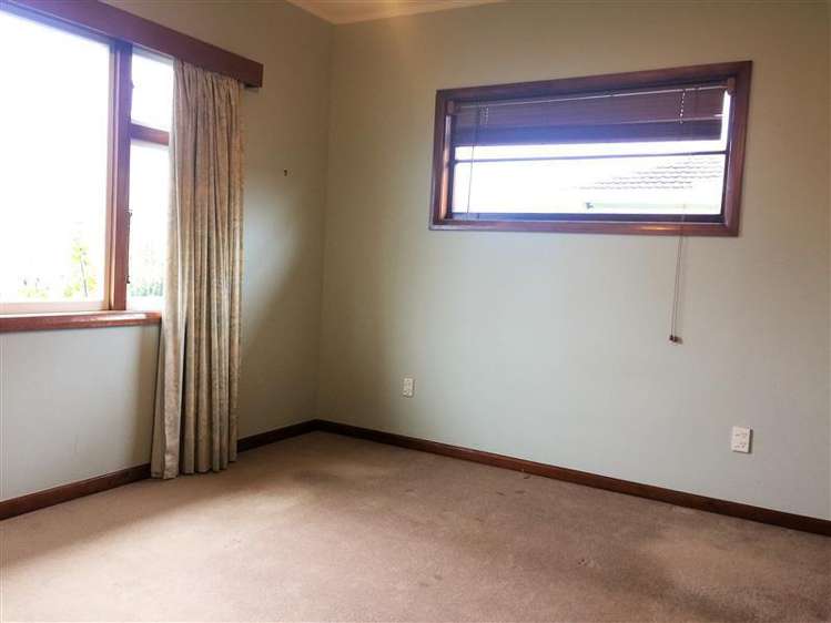 26 Jenner Road Toi Toi_8