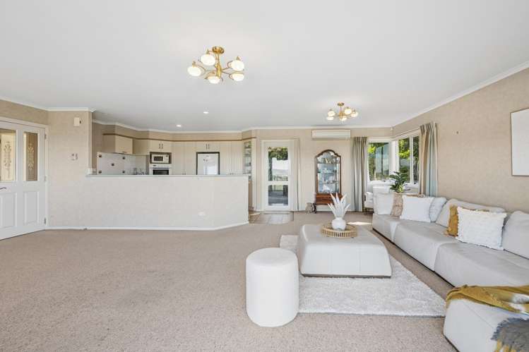 22 Cobbe Place Pomare_10