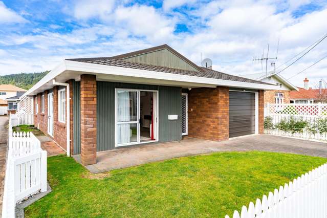 Secure, sun-filled & effortless living