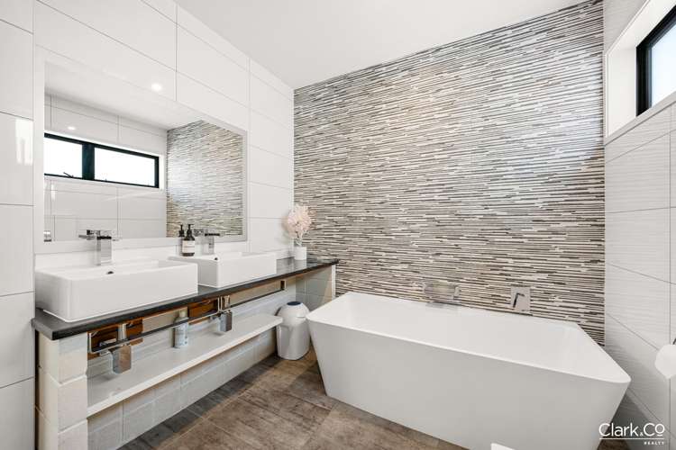 131 Endeavour Drive Whitby_27