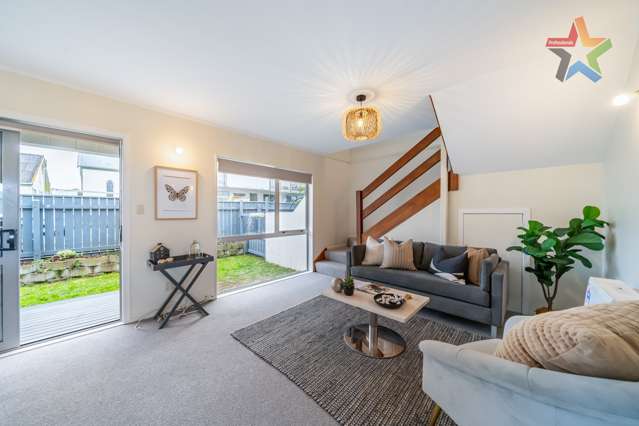 4/74 Freyberg Street Lyall Bay_1