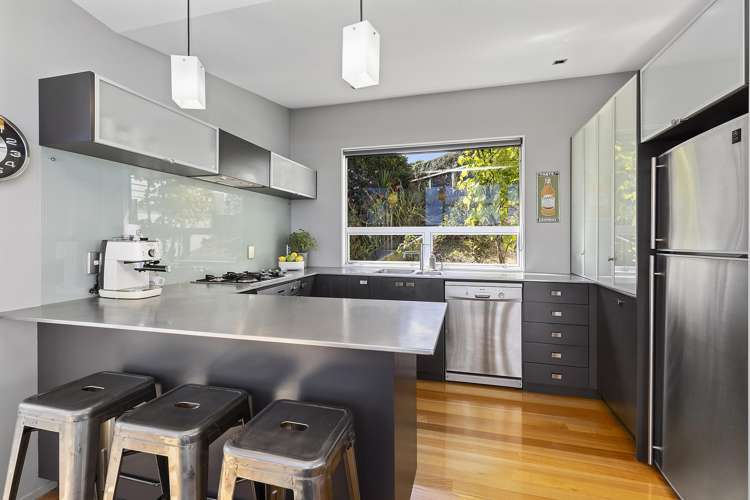 121 Nevay Road Miramar_7