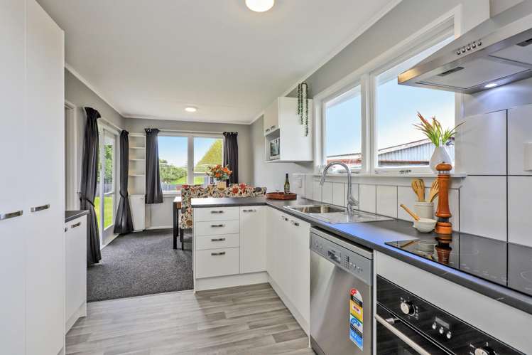 24 Deal Crescent Flaxmere_3