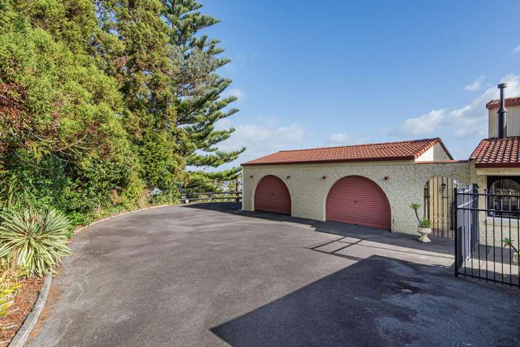 120 Memorial Drive Parahaki_4