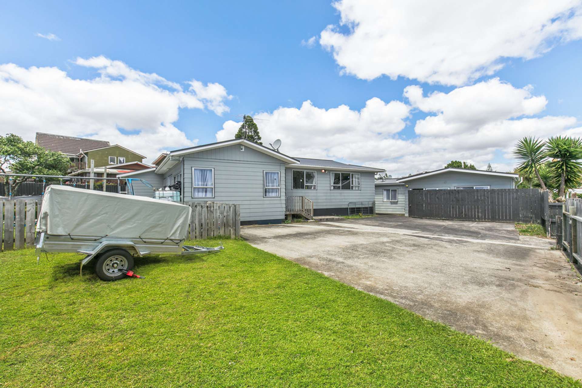 326 Roscommon Road Clendon Park_0