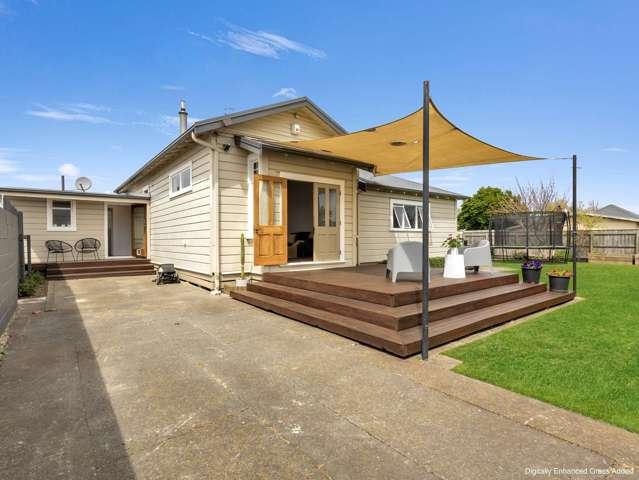 Parkvale Perfection — Priced to Move!