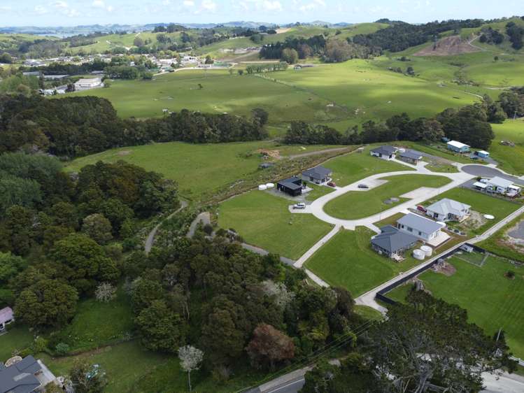 17 Manaaki Circle Paparoa_6