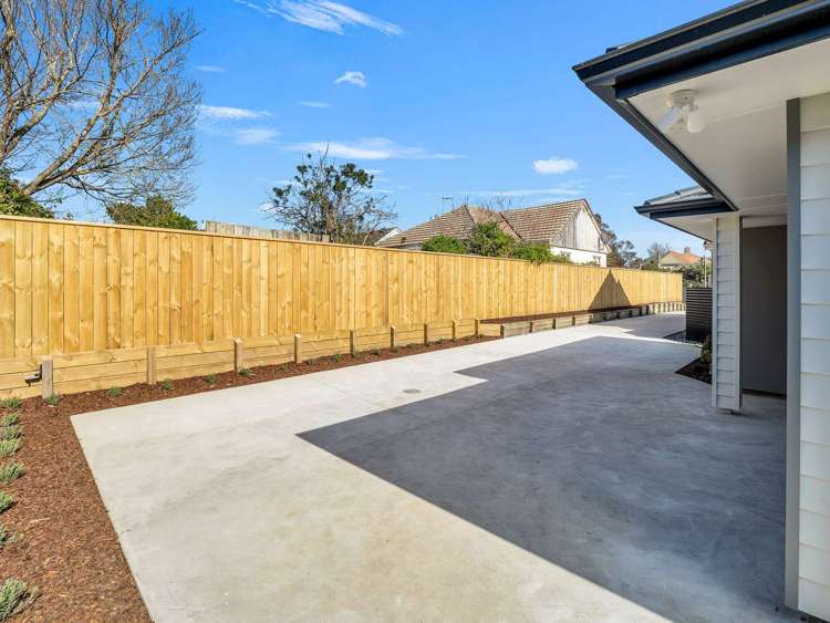 51A Selwyn Crescent College Estate_24