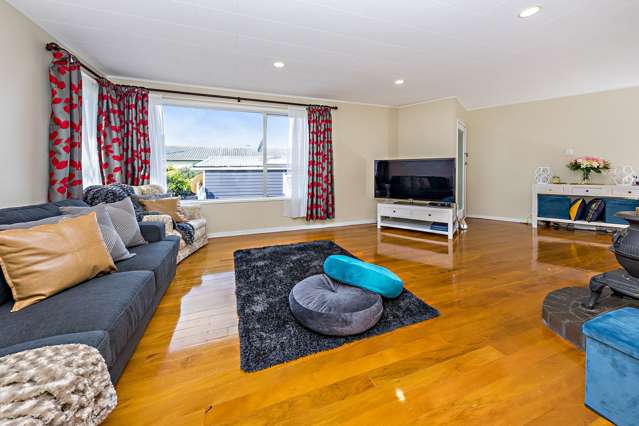 55 Staverton Crescent Mangere_4