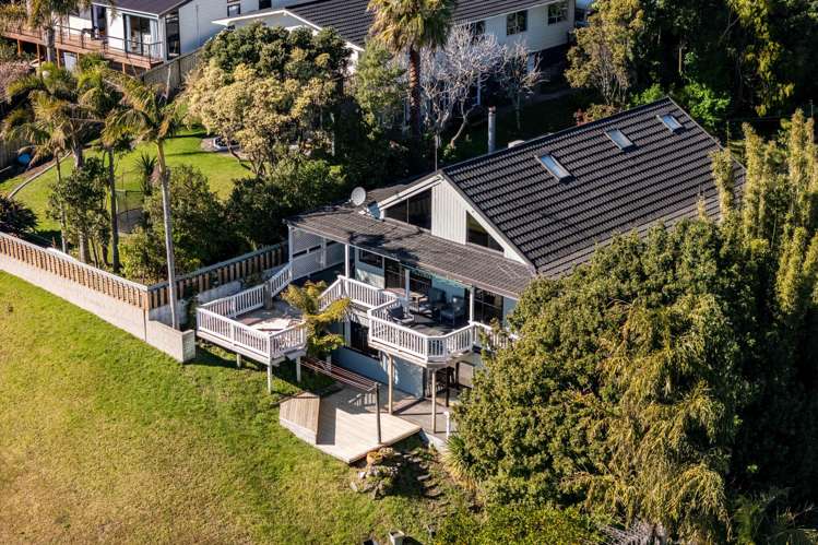 218 Whangaparaoa Road Red Beach_27