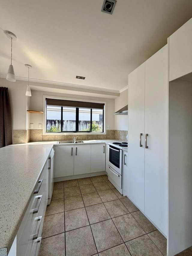 4 Madeleine Terrace Papamoa_3