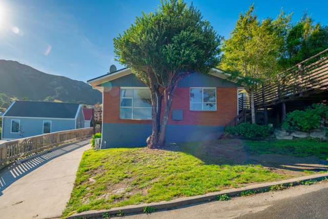 4/4 College Place Lyttelton_4