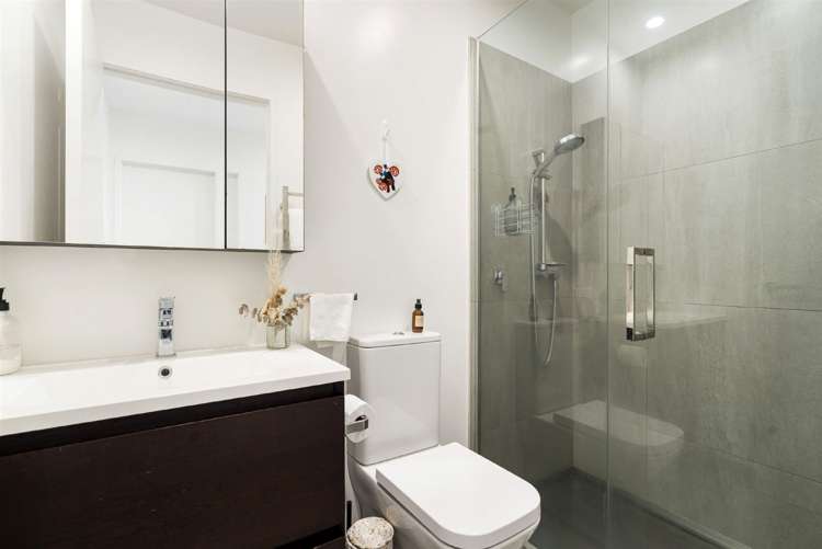 302/1a Soljak Place Mount Albert_24