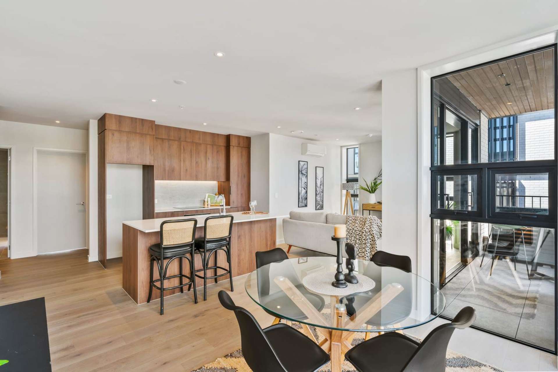 303/84C Te Oneroa Way Long Bay_0