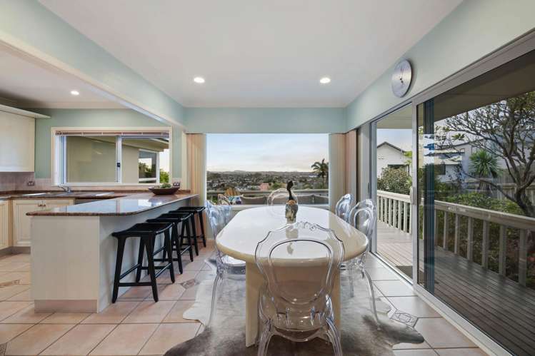 10 Etherege Place Mellons Bay_9