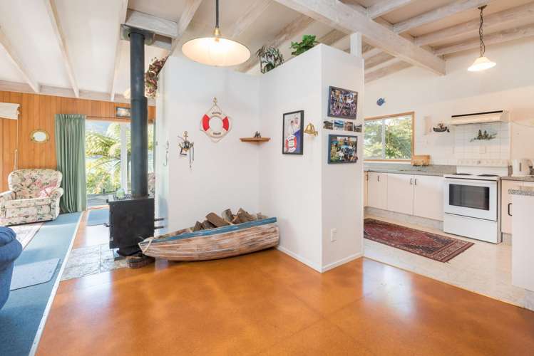 683 Queen Charlotte Drive Havelock_12