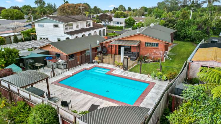 37 Pulham Crescent Queenwood_17