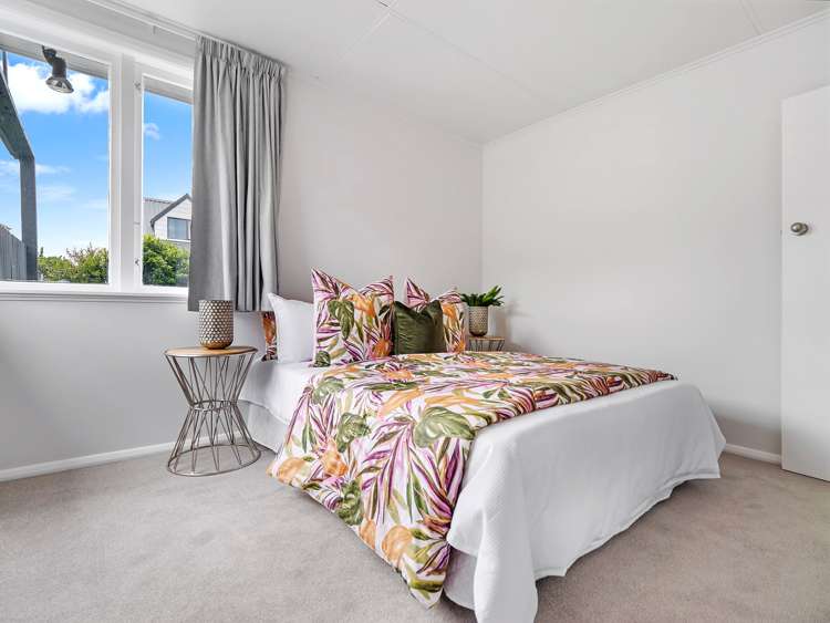 15 Odette St Bader_18