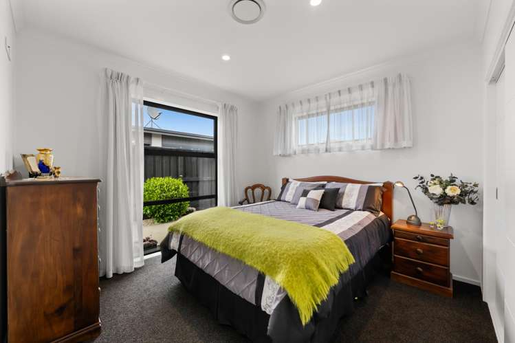 20 Corsair Crescent Burleigh_14
