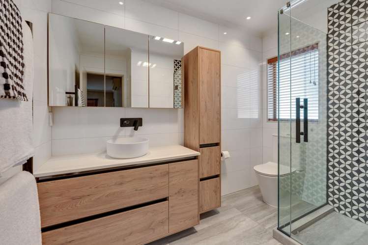 43 Speyside Crescent Flat Bush_13