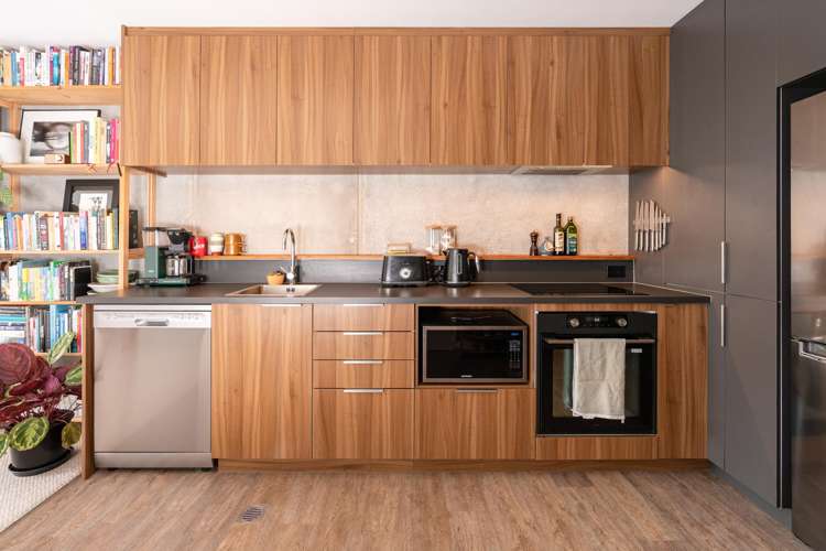 317/21 King Street Mount Cook_3