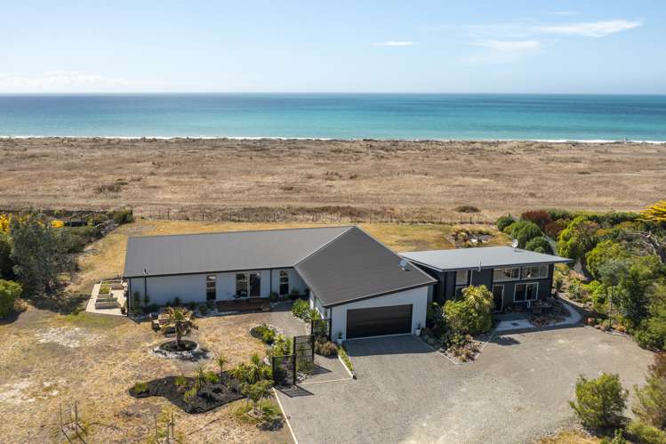 61 Edgewater Place Rarangi_23