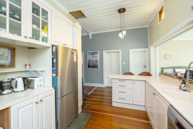 12 Clifton Avenue Carterton_6