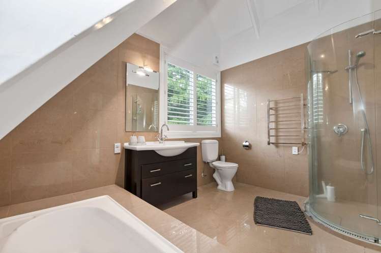 15 Alexander Road Lake Tarawera_13