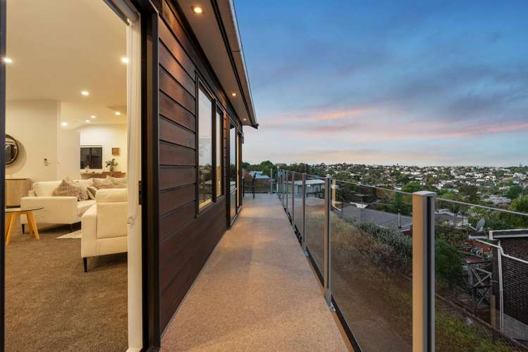 19 Sunrise Avenue Murrays Bay_5