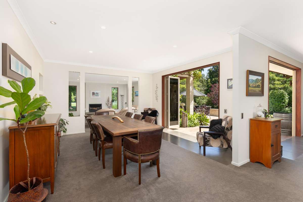 25 Hill Street North_4