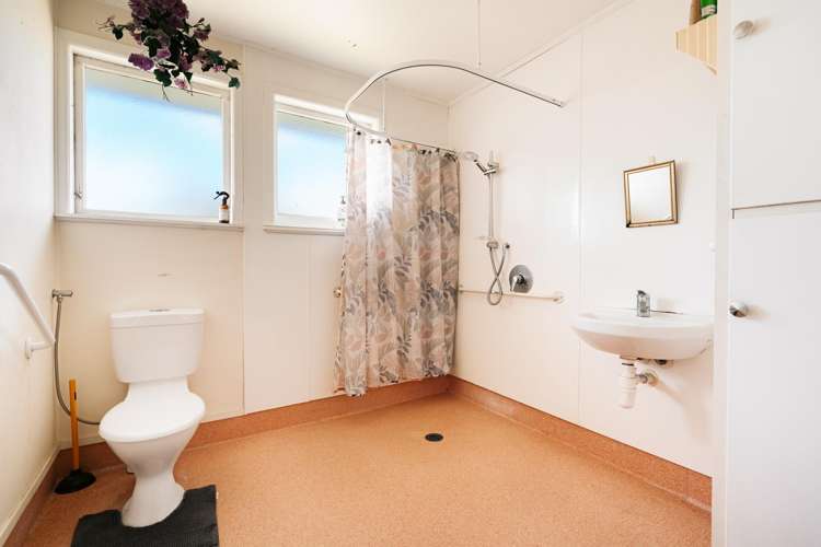 35 Bellevue Road Brookfield_15