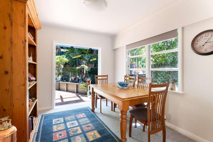 39 Sunrise Boulevard Tawa_6