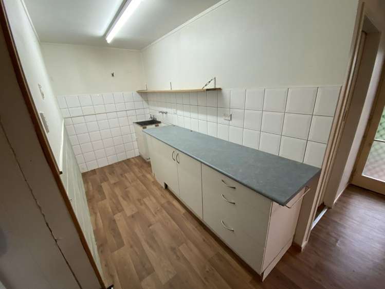 137 Hutchinsons Road Bucklands Beach_11