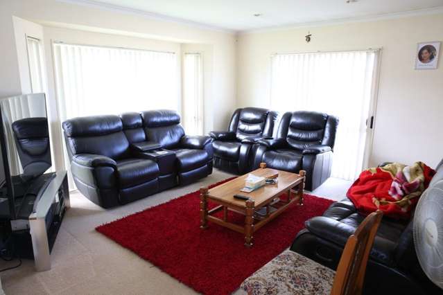 47 Robin Brooke Drive Flat Bush_2