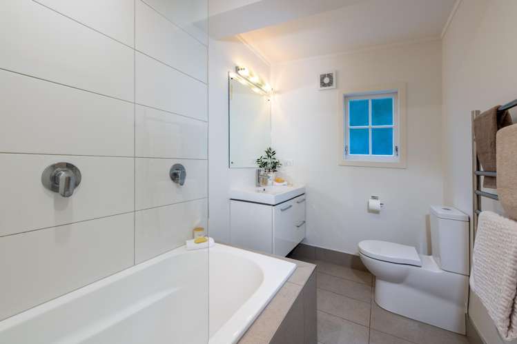 107 East Coast Road Castor Bay_21