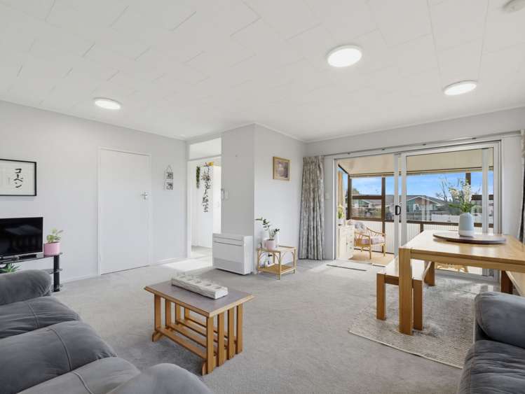 24a Cobham Crescent Stoke_12