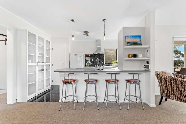 53 Deerness Crescent Algies Bay_6