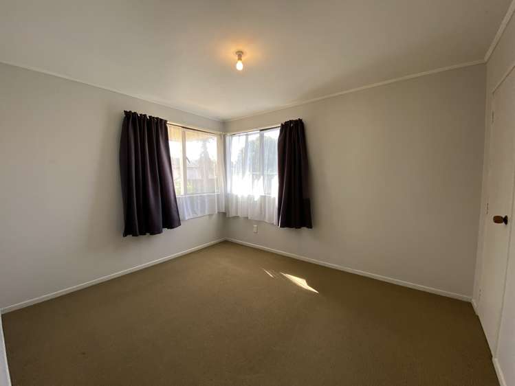 2/143 Canal Road Avondale_9