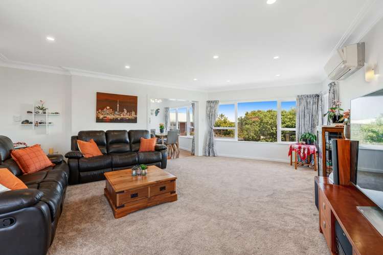 2/83a Pupuke Road Northcote_7