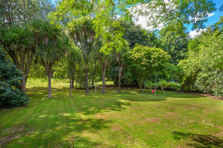 22 Lady Cobham Grove Anakiwa and Surrounds_17